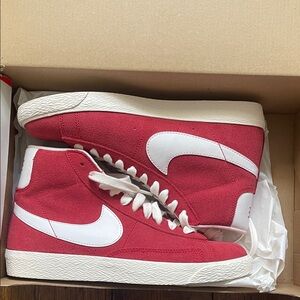 Nike Blazer Mid